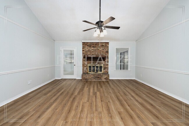 Building Photo - Beautifully Updated 3-Bedroom Home with Granite Kitchen & Sunroom Retreat!