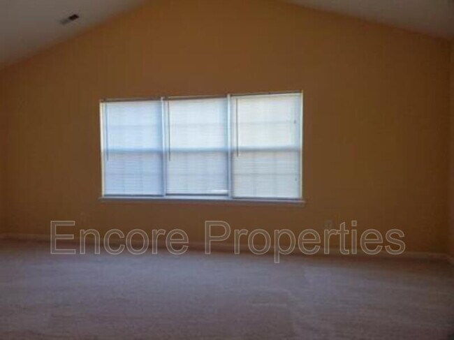 Building Photo - 4520 Shady Side Ln