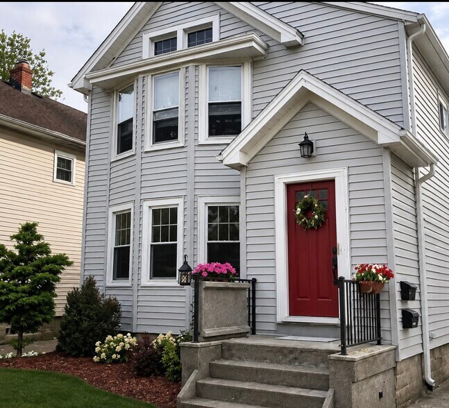 Building Photo - 15 Hamilton Dr