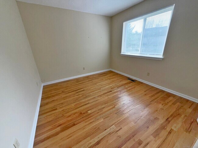 Building Photo - 34 Ivy Grove Ct