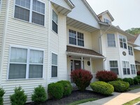 Building Photo - 205 Ramapo Rd