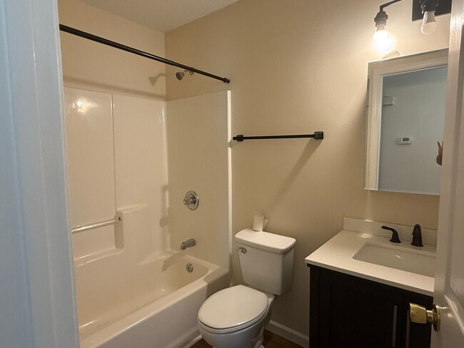 Building Photo - 129 Meadowlark Drive