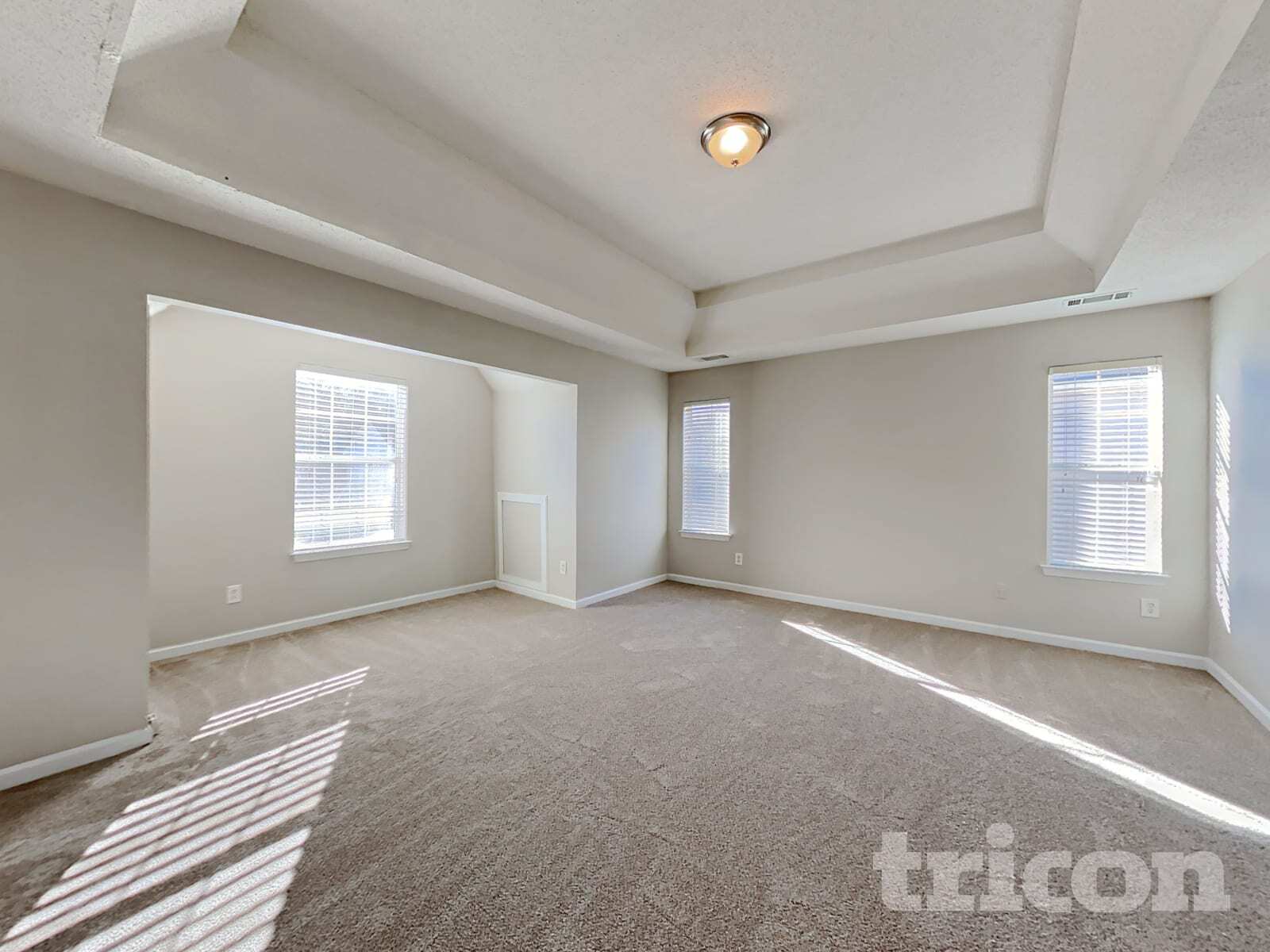 Building Photo - 205 Oak Terrace Dr