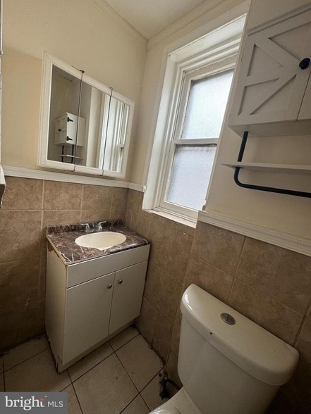 Building Photo - 521 E Westmoreland St