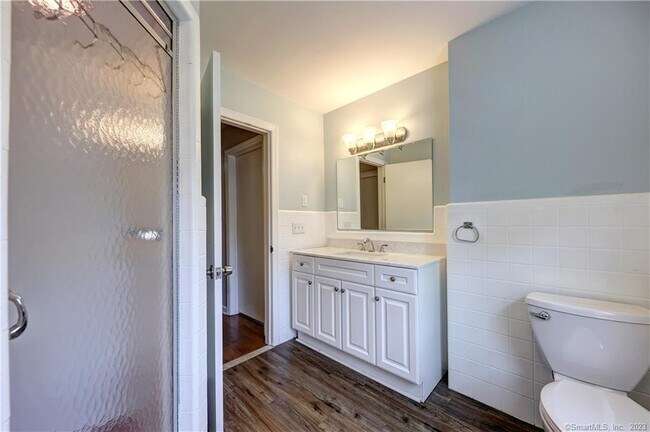 Building Photo - 32 Koger Rd