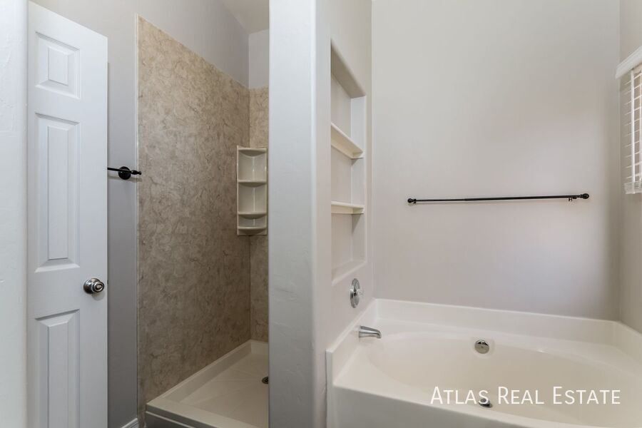 Building Photo - 2498 E Stone Stable Dr