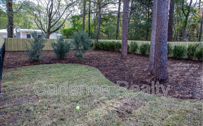 Building Photo - 610 S Kerr Ave