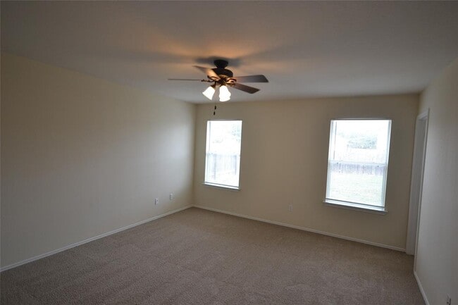 Building Photo - 411 Golden Gate Dr