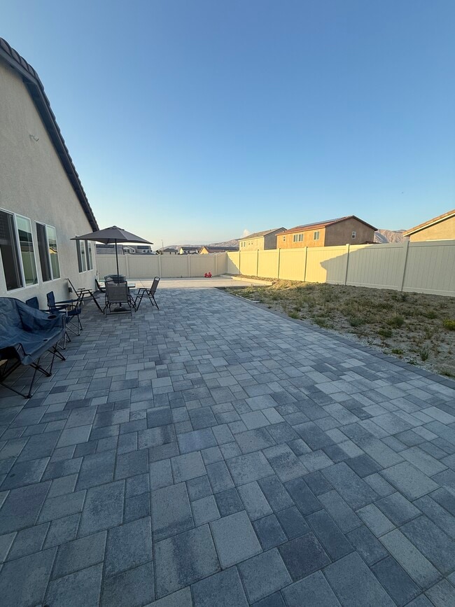 Building Photo - 457 Wildrose Cir