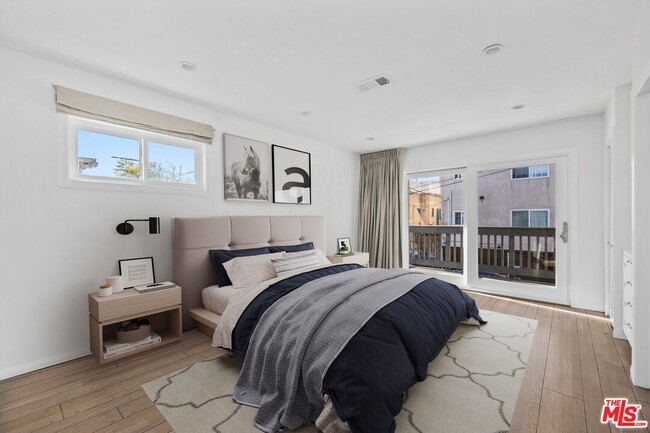 Building Photo - 2316 Strongs Dr