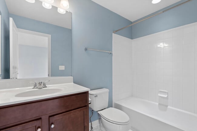 Building Photo - 42298 Lancaster Woods Sq