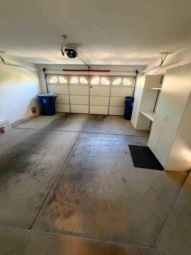 Building Photo - AMERICANA Property Mgmt - Charming 55+ Single-Story in Guard-Gated Los Prados!