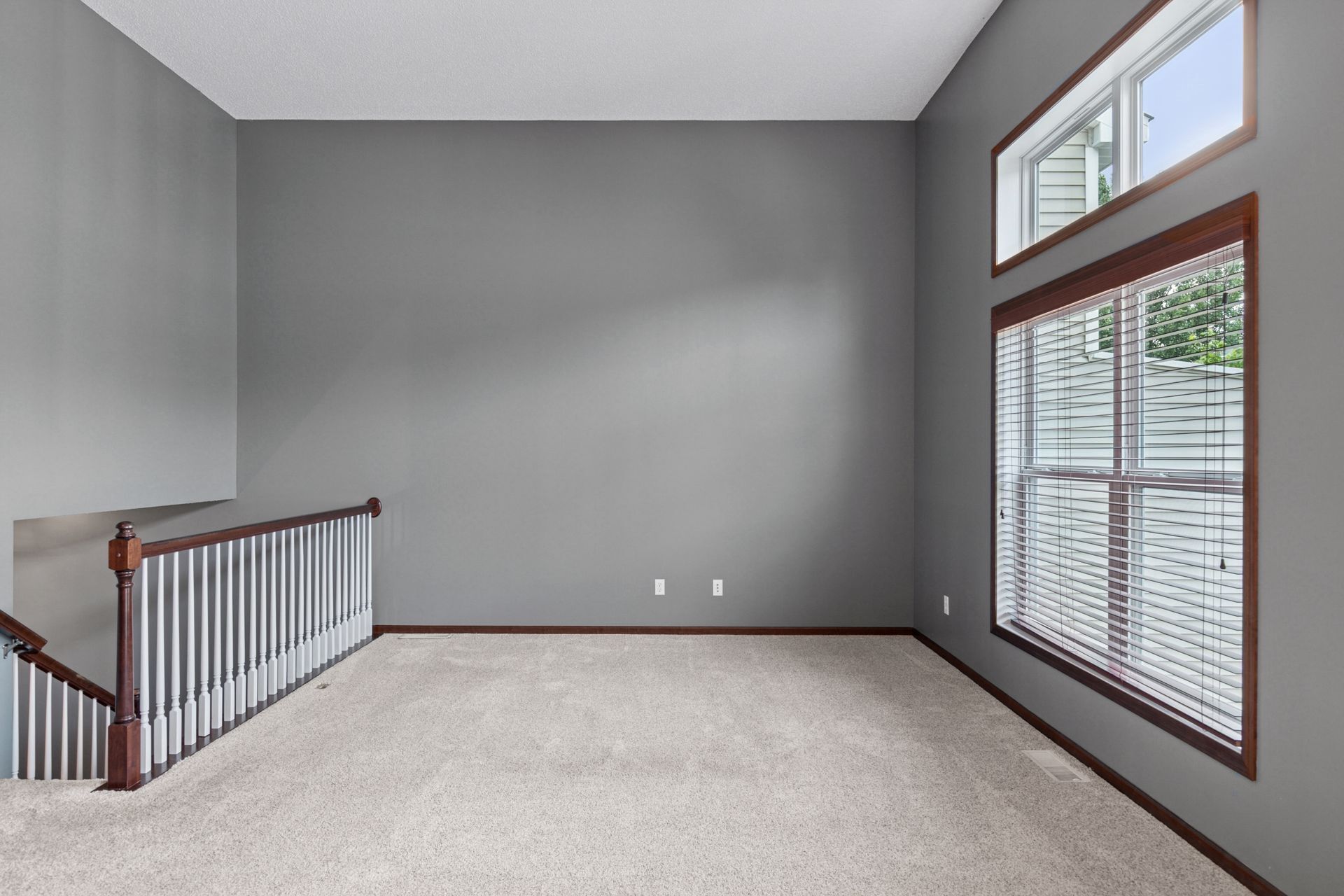 Building Photo - 15424 Foster Dr N