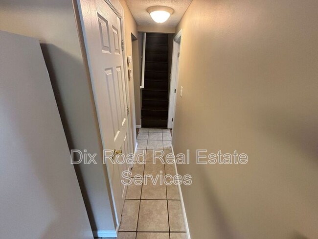 Building Photo - 2701 Tylersville Rd