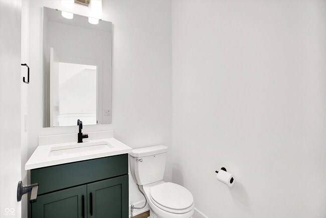 Building Photo - 1303 Deloss St