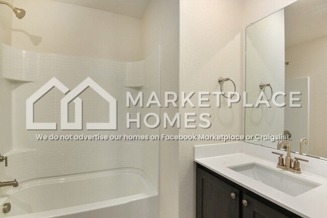 Building Photo - 10840 Gray Mare Dr