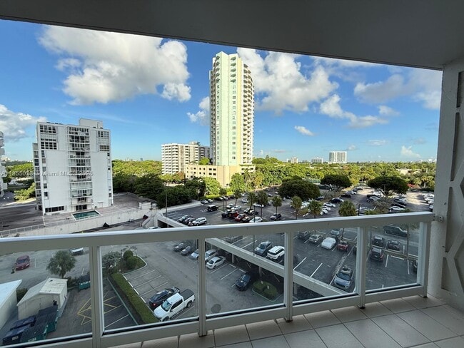 Building Photo - 2451 Brickell Ave