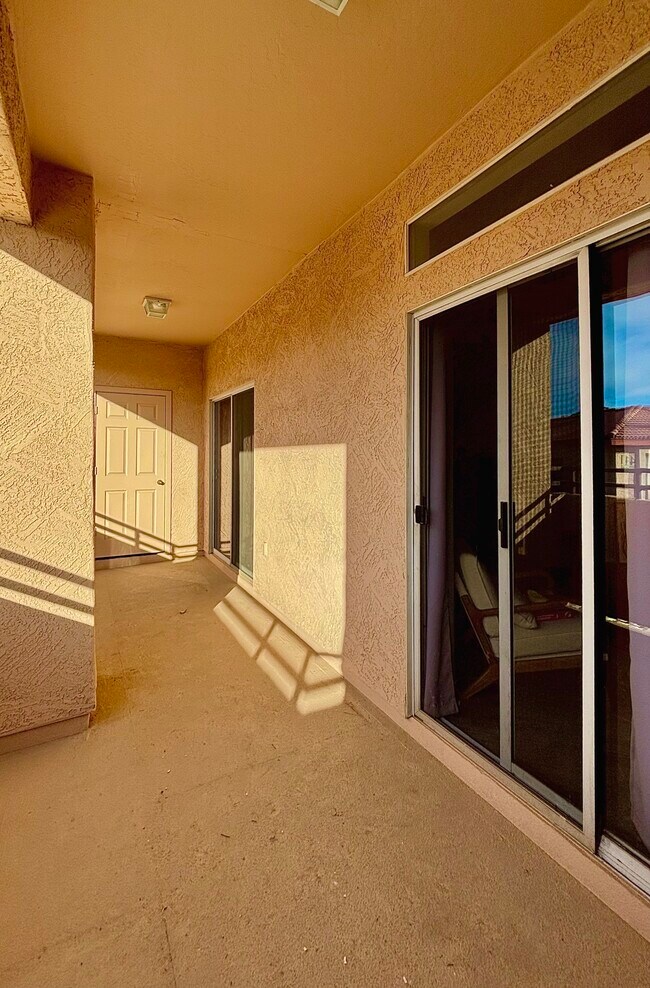 Building Photo - 10410 N Cave Creek Rd