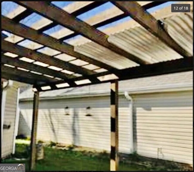 Building Photo - 2145 Highland Gate Dr