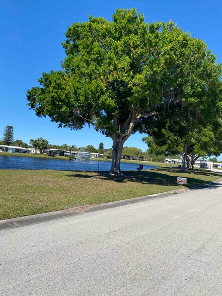 Building Photo - 8775 20th St