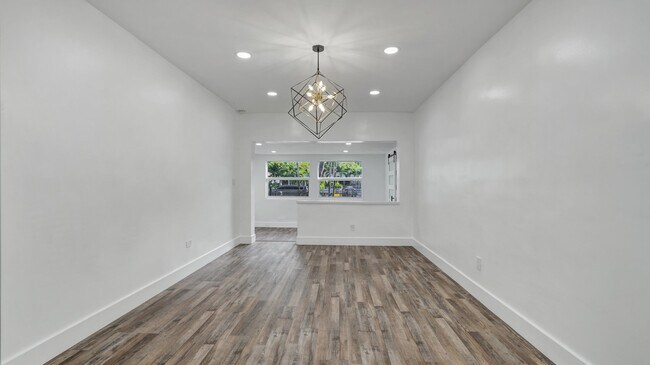 Building Photo - 11 NW 117th St