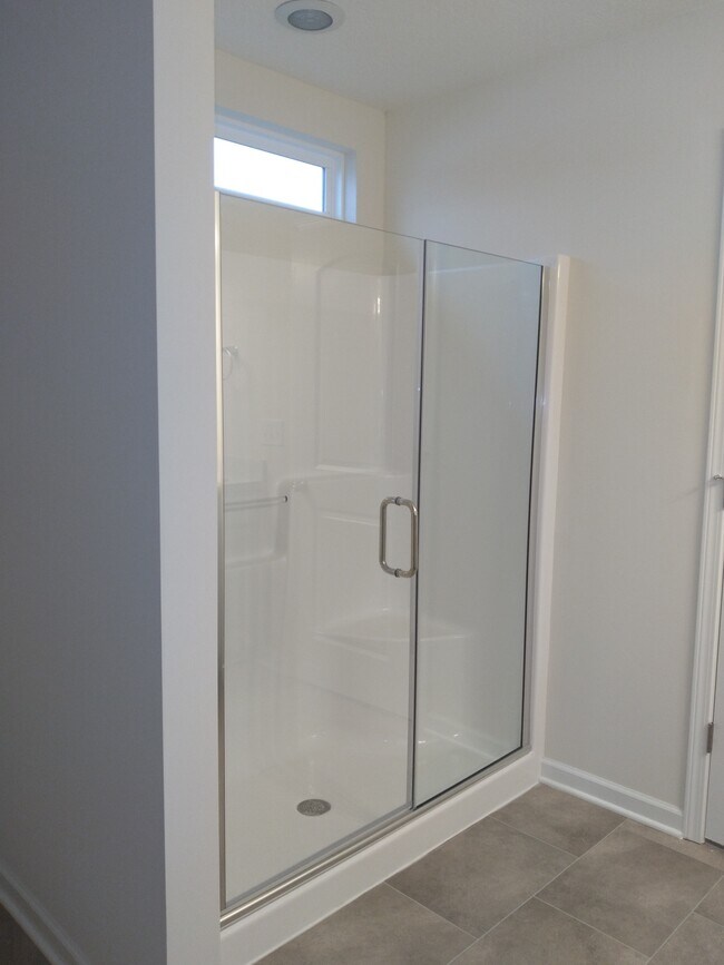 Building Photo - 410 Cottontail Ct