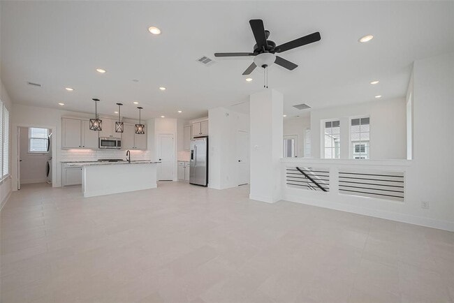 Building Photo - 7746 Meadow Mouse Ln