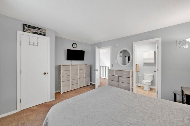 Building Photo - 1 Abbott Rd