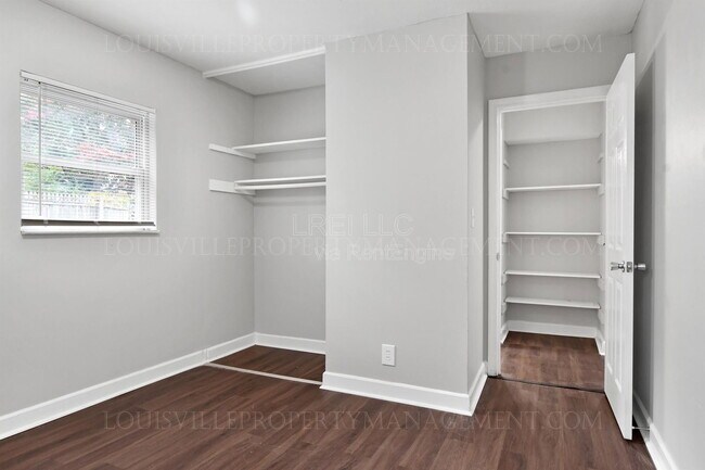 Building Photo - 8801 Malvern Hill Rd