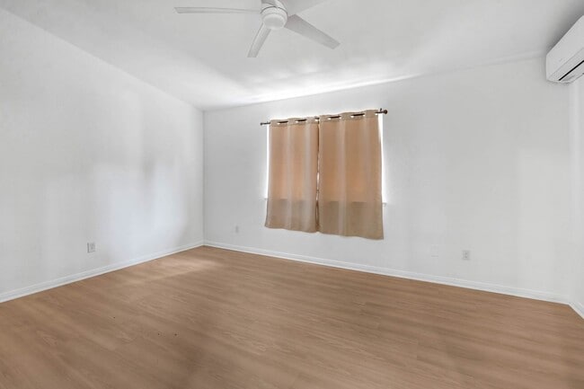 Building Photo - Single-Story 3 Bedroom (+1 Bonus Room and ...