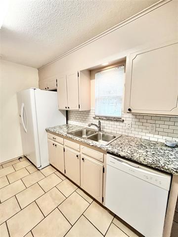 Building Photo - 1105 Springdale Rd