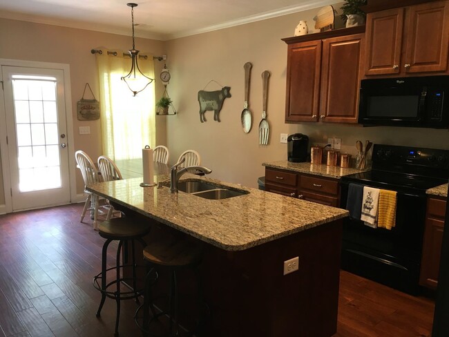 Building Photo - Canterbury Farms - Grovetown!