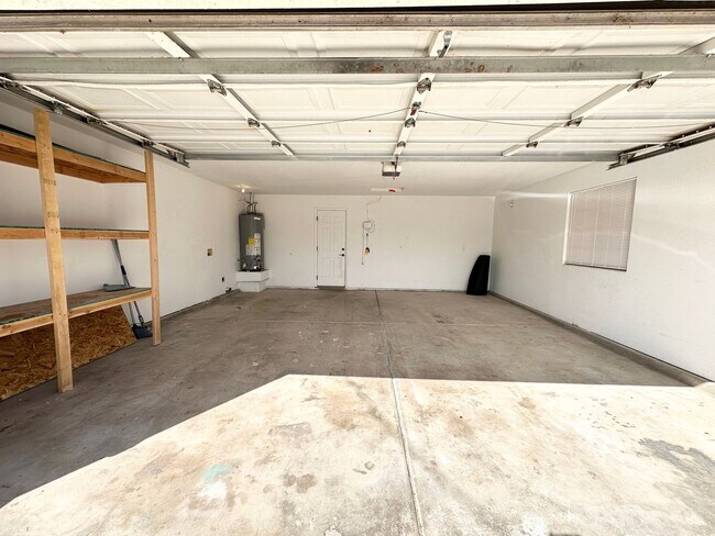 Building Photo - 2647 Simms Ave