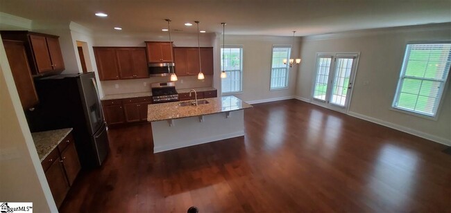 Building Photo - 225 Granito Dr