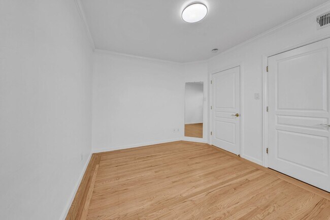 Building Photo - 750 Arbor Rd