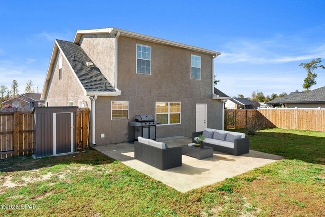 Building Photo - Beautiful Home w/ Modern Upgrades on Half an Acre – Ideal for Long-Term Rental!