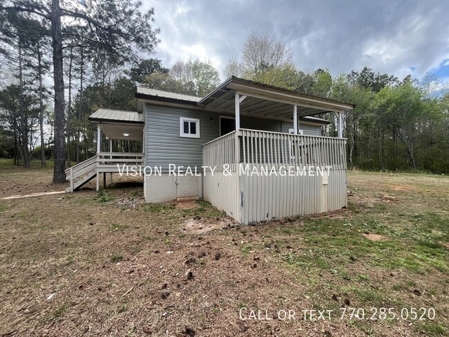Building Photo - 137 Red Oak Dr