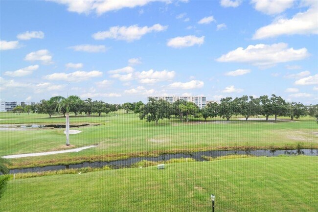 Building Photo - 4550 Pinebrook Cir