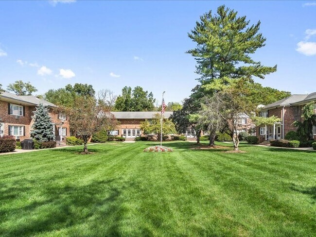 Building Photo - Madison Mall on Main Luxury Apartments