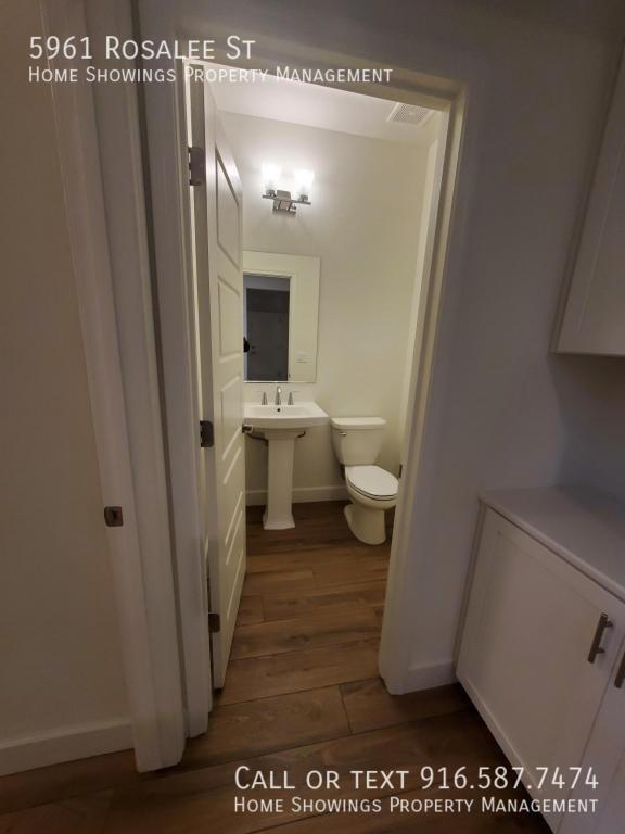 Building Photo - 5961 Rosalee St