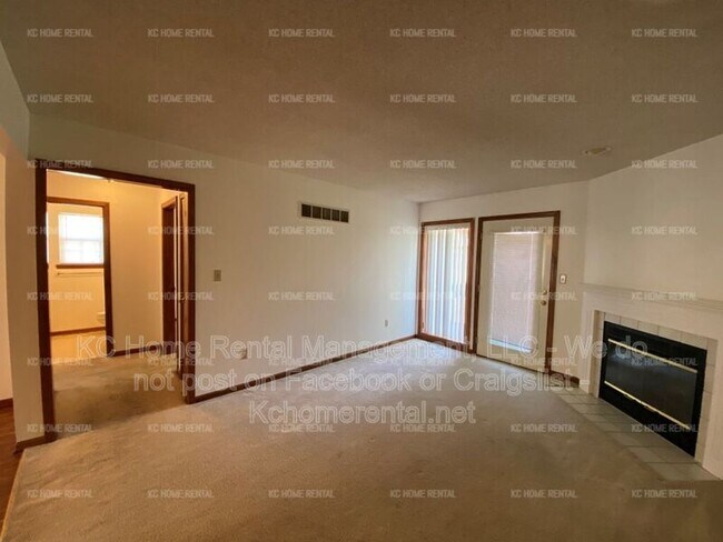 Building Photo - 8002 NW 79th Pl