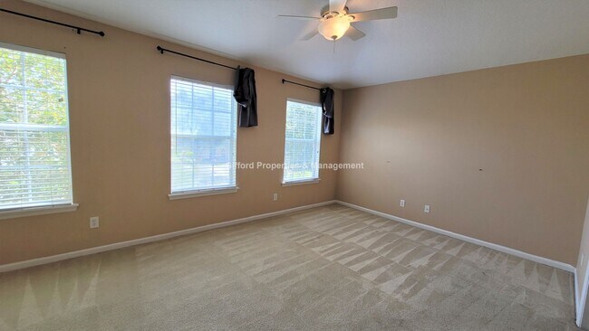 Building Photo - Beautiful Stonefield at Bartram Park Townhome