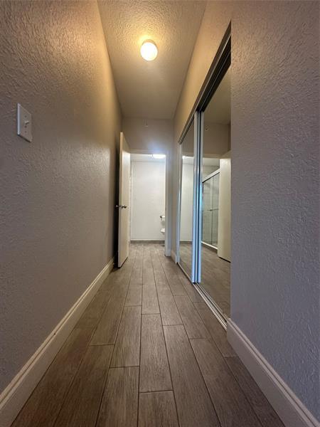 Building Photo - 6928 SW 39th St