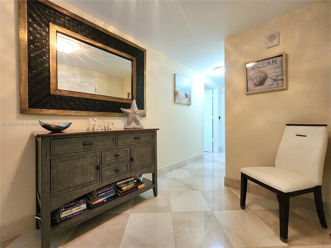 Building Photo - 3101 S Ocean Dr