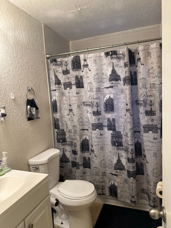 Building Photo - 4848 Mississippi Ct