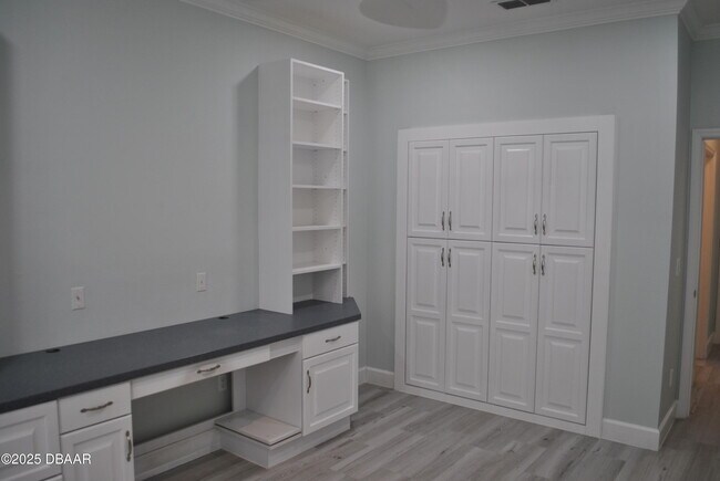 Building Photo - 128 Centennial Park Dr