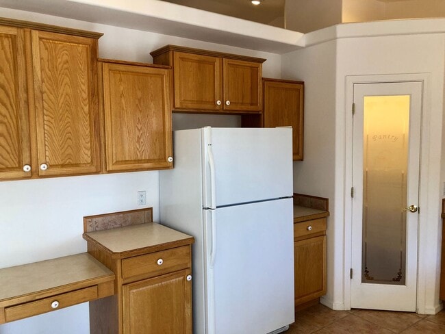 Building Photo - Great Home 3 Bedroom Home in Beautiful Nei...