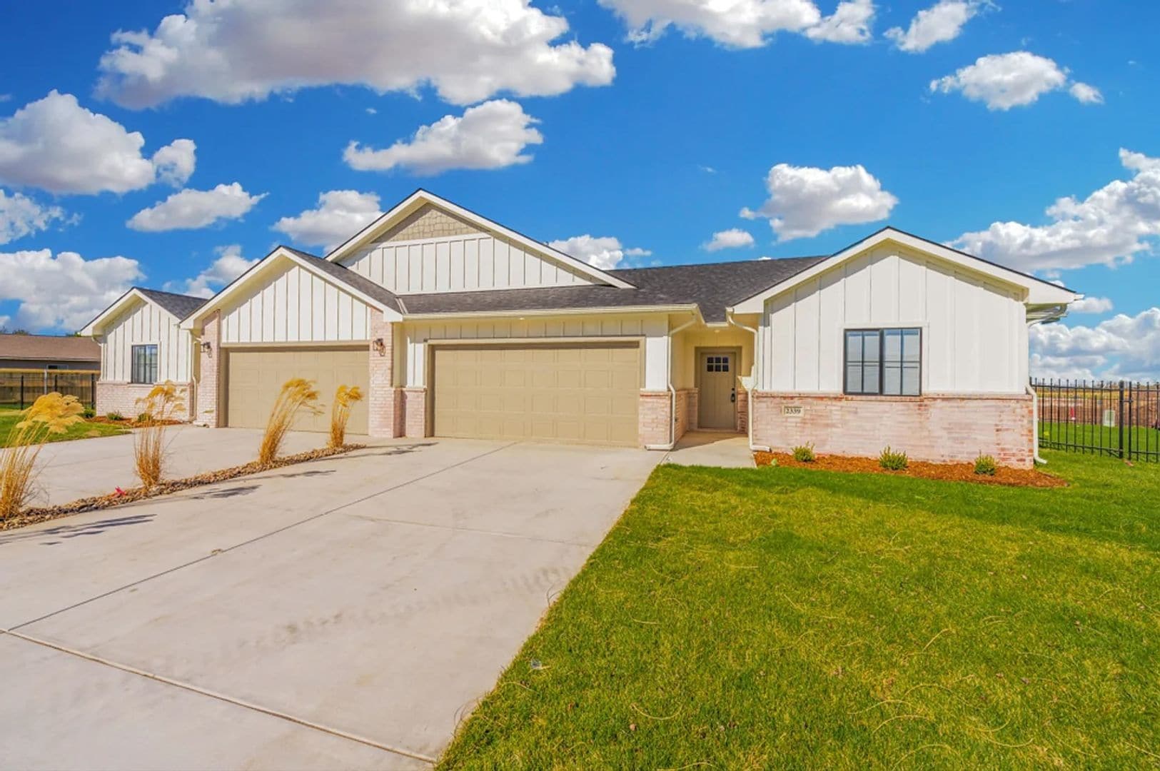 Building Photo - 2331 S Spg Hl Ct