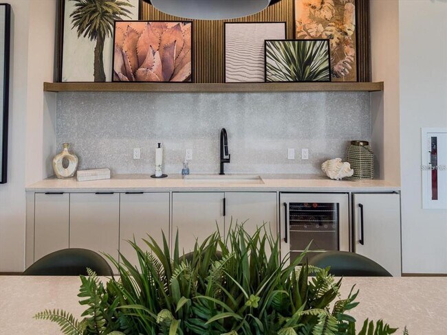 Building Photo - 1851 Pinecliff Dr