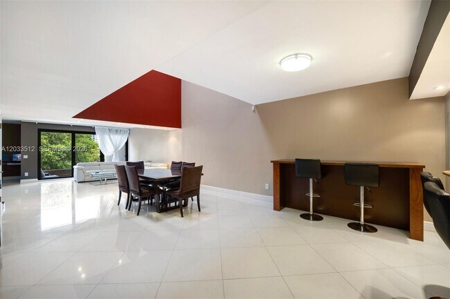 Building Photo - 317 Poinciana Island Dr